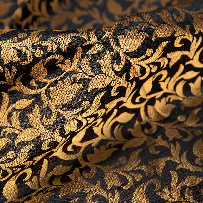 【3個セット】〔1m単位切り売り〕インドの伝統模様布 〔幅約110cm〕 6 - 近くでみてました。