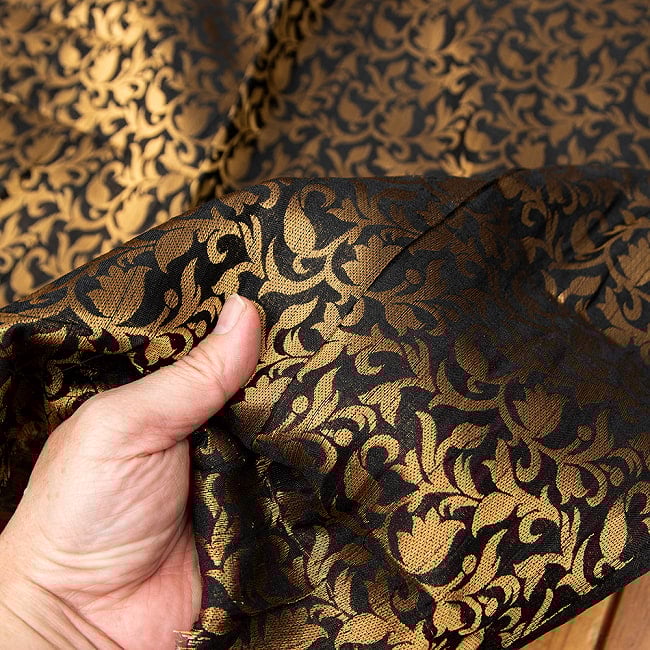 【3個セット】〔1m単位切り売り〕インドの伝統模様布 〔幅約110cm〕 8 - 適度なハリがあります。