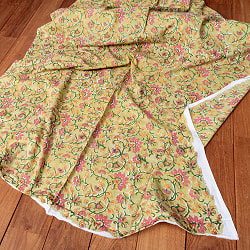 【3個セット】〔1m単位切り売り〕ジャイプル　職人手作り木版染め　色彩美しいボタニカルデザイン　おしゃれ　生地　花柄　テーブルクロス　刺繍素材などへ〔幅約110cm〕 - 黄緑系 - サブ2