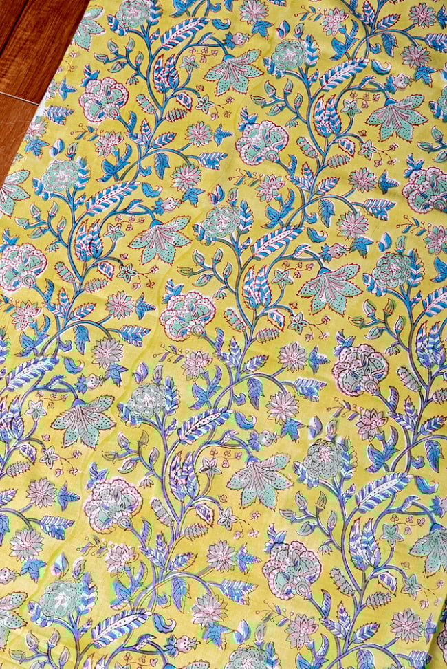 【3個セット】〔1m単位切り売り〕ジャイプル 職人手作り木版染め 色彩美しいボタニカルデザイン おしゃれ 生地 花柄 テーブルクロス 刺繍素材などへ〔幅約111cm〕 - ウグイス系 4 - 1mの長さごとにご購入いただけます。