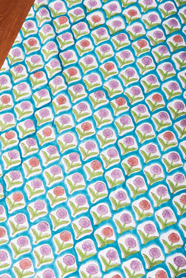 【3個セット】〔1m単位切り売り〕ジャイプル　職人手作り木版染め　色彩美しいボタニカルデザイン　おしゃれ　生地　花柄　テーブルクロス　刺繍素材などへ〔幅約111cm〕 - ブルー系 4 - 1mの長さごとにご購入いただけます。