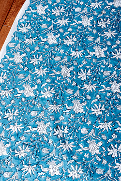 【3個セット】〔1m単位切り売り〕ジャイプル　職人手作り木版染め　色彩美しいボタニカルデザイン　おしゃれ　生地　花柄　テーブルクロス　刺繍素材などへ〔幅約112.5cm〕 - ブルー系 - サブ4