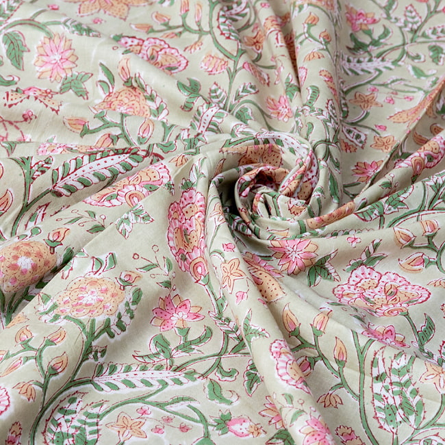 【3個セット】〔1m単位切り売り〕ジャイプル　職人手作り木版染め　色彩美しいボタニカルデザイン　おしゃれ　生地　花柄　テーブルクロス　刺繍素材などへ〔幅約112cm〕 - ライトグリーン系 7 - とても良い風合いです