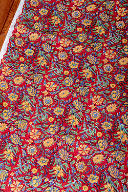 【3個セット】〔1m単位切り売り〕ジャイプル　職人手作り木版染め　色彩美しいボタニカルデザイン　おしゃれ　生地　花柄　テーブルクロス　刺繍素材などへ〔幅約112cm〕 - レッド系 - サブ4