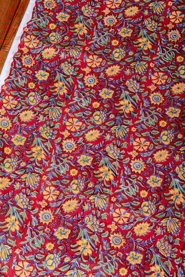 【3個セット】〔1m単位切り売り〕ジャイプル　職人手作り木版染め　色彩美しいボタニカルデザイン　おしゃれ　生地　花柄　テーブルクロス　刺繍素材などへ〔幅約112cm〕 - レッド系 4 - 1mの長さごとにご購入いただけます。