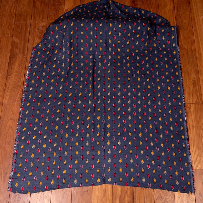 【3個セット】〔1m単位切り売り〕南インドの絣織り風パターン布〔幅約109cm〕 - ダークグレー系 3 - 生地全体を広げてみたところです。1個あたり1mとして、ご注文個数に応じた長さにカットしてお送りいたします。