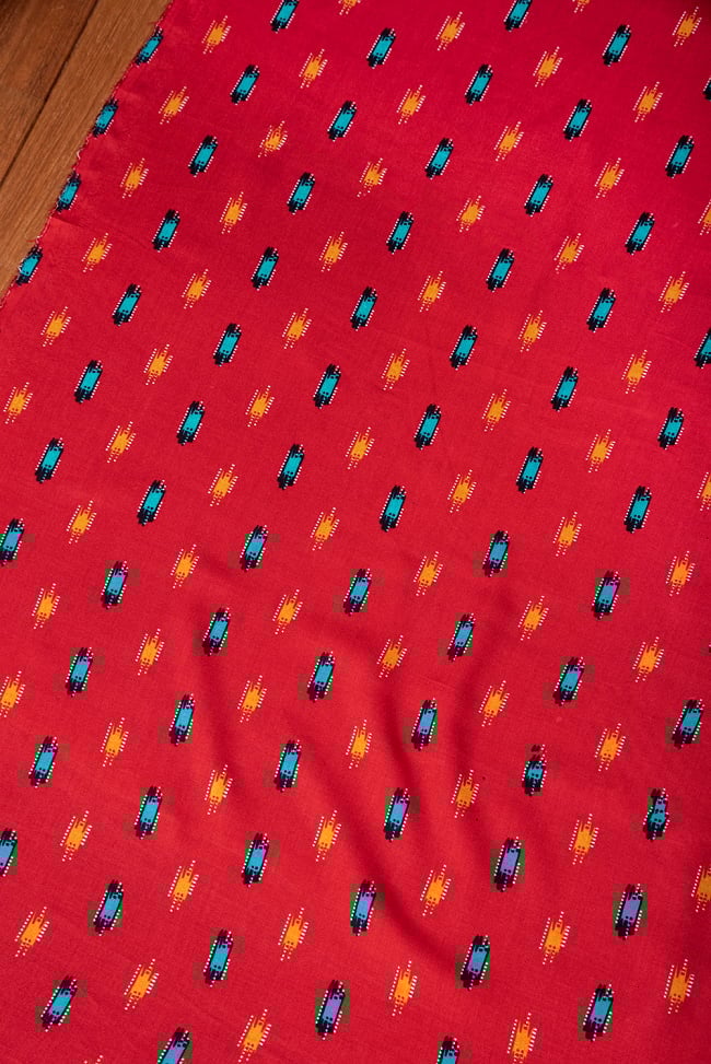 【3個セット】〔1m単位切り売り〕南インドの絣織り風パターン布〔約106cm〕 - 赤 4 - 1mの長さごとにご購入いただけます。