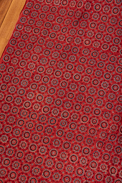 【5個セット】〔1m切単位り売り〕アジュラックプール村からやってきた　昔ながらの木版染めアジュラックデザイン布〔約107cm〕 - レッド系 - サブ4