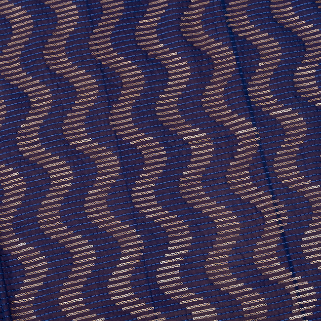 【5個セット】〔1m切単位り売り〕インドのスパンコール刺繍付き　シフォン生地布〔約106cm〕ネイビー系 5 - 生地の拡大写真です