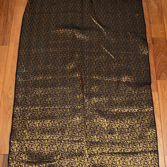 【5個セット】〔1m切単位り売り〕インドの伝統模様布 〔幅約110cm〕 3 - 全体の広がりを見てみました。