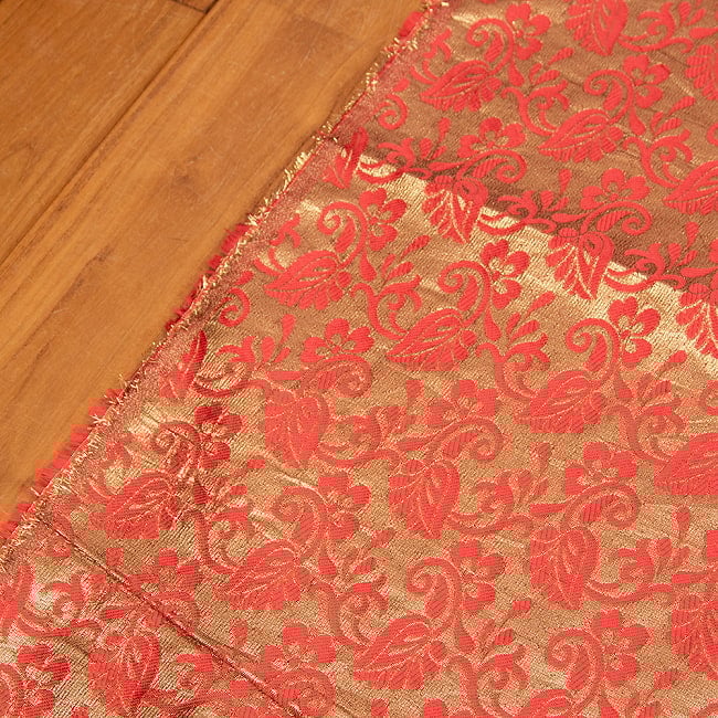 【5個セット】〔1m切単位り売り〕インドの伝統模様布 〔幅約120cm〕 7 - 端の処理の様子です。