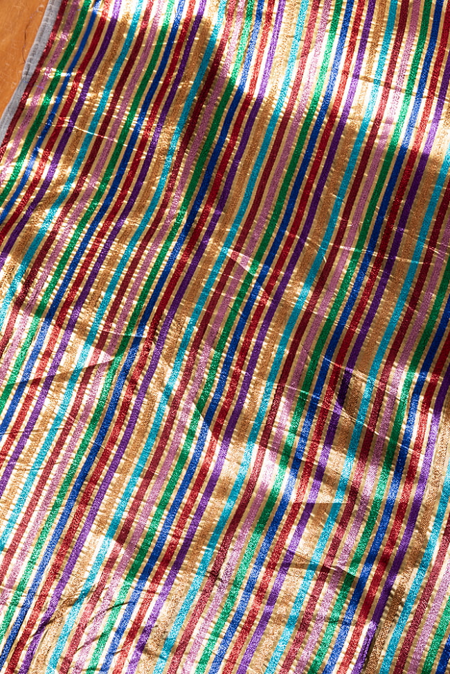 【5個セット】〔1m切単位り売り〕インドの伝統模様布　ボーダー　ストライプ柄〔約107cm〕カラフル系 4 - インドならではの布ですね