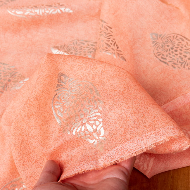 【5個セット】〔1m切単位り売り〕インドの伝統模様布〔約104cm〕 7 - 生地の拡大写真です