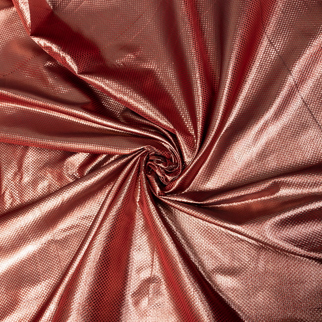 【5個セット】〔1m切単位り売り〕インドの伝統模様布〔約108cm〕カッパー系 6 - 陰影があるとこのような感じになります