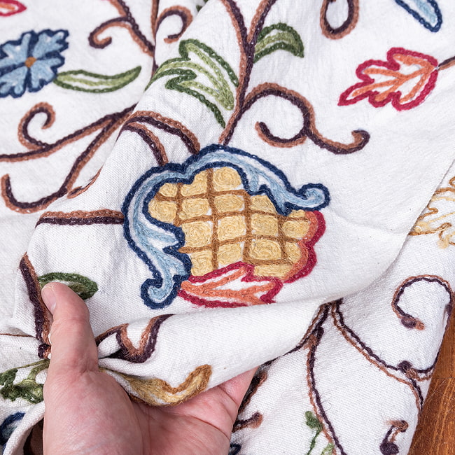 【5個セット】〔1m単位切り売り〕カシミールの職人手作り アーリ刺繍生地 ウール刺繍糸による贅沢な刺繍〔約127cm〕 11 - 拡大写真です