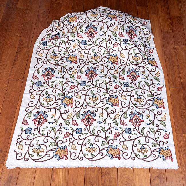 【5個セット】〔1m単位切り売り〕カシミールの職人手作り アーリ刺繍生地 ウール刺繍糸による贅沢な刺繍〔約127cm〕 3 - 全体の写真です。1mの長さごとにご購入いただけます。。