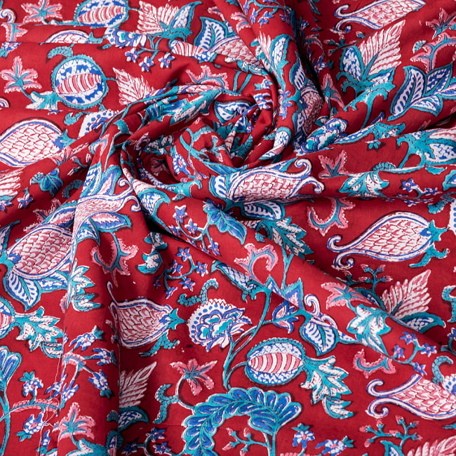 【5個セット】〔1m切単位り売り〕ジャイプル　職人手作り木版染め　色彩美しいボタニカルデザイン　おしゃれ　生地　花柄　テーブルクロス　刺繍素材などへ〔幅約107cm〕 - レッド系 7 - とても良い風合いです