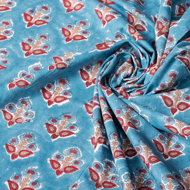 【5個セット】〔1m切単位り売り〕ジャイプル　職人手作り木版染め　色彩美しいボタニカルデザイン　おしゃれ　生地　花柄　テーブルクロス　刺繍素材などへ〔幅約108cm〕 - ティールブルー系 7 - とても良い風合いです