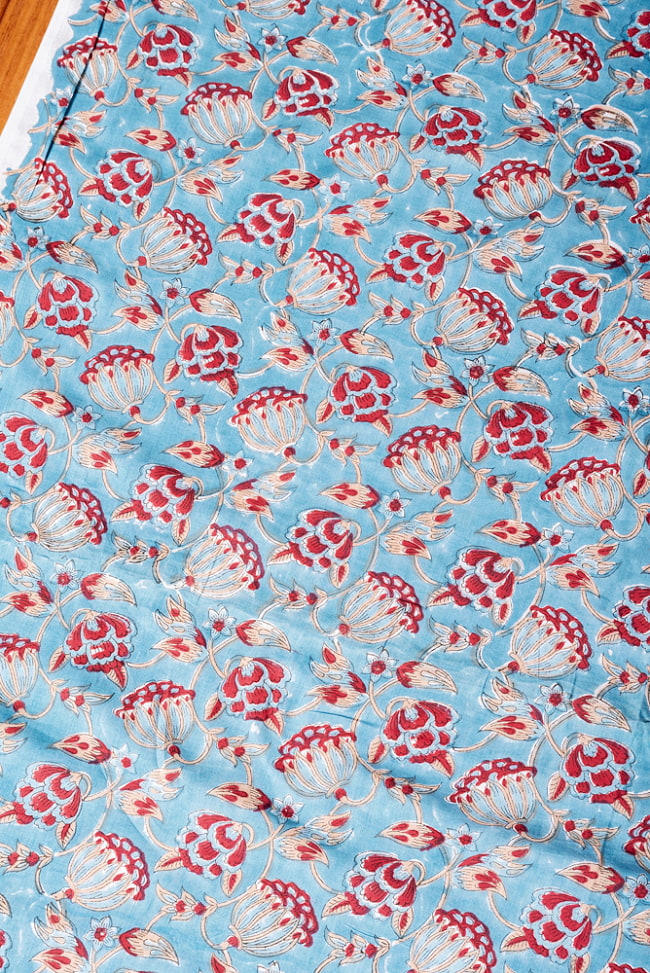 【5個セット】〔1m切単位り売り〕ジャイプル　職人手作り木版染め　色彩美しいボタニカルデザイン　おしゃれ　生地　花柄　テーブルクロス　刺繍素材などへ〔幅約109cm〕 - ティールブルー系 4 - 1mの長さごとにご購入いただけます。