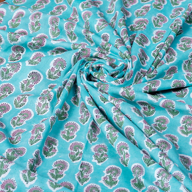 【5個セット】〔1m切単位り売り〕ジャイプル　職人手作り木版染め　色彩美しいボタニカルデザイン　おしゃれ　生地　花柄　テーブルクロス　刺繍素材などへ〔幅約109cm〕 - ミントグリーン系 7 - とても良い風合いです