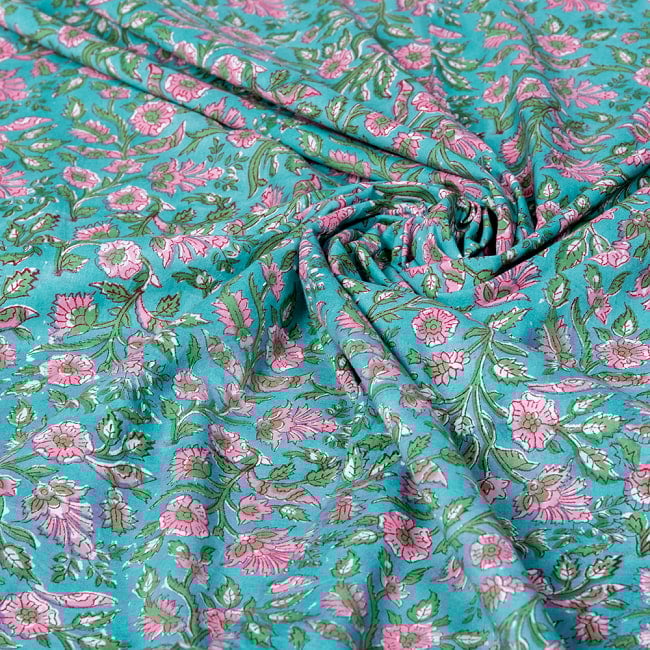 【5個セット】〔1m切単位り売り〕ジャイプル　職人手作り木版染め　色彩美しいボタニカルデザイン　おしゃれ　生地　花柄　テーブルクロス　刺繍素材などへ〔幅約111cm〕 - グリーン系 7 - とても良い風合いです