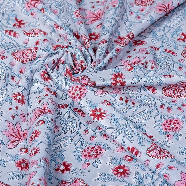 【5個セット】〔1m切単位り売り〕ジャイプル　職人手作り木版染め　色彩美しいボタニカルデザイン　おしゃれ　生地　花柄　テーブルクロス　刺繍素材などへ〔幅約111cm〕 - グレー系 7 - とても良い風合いです