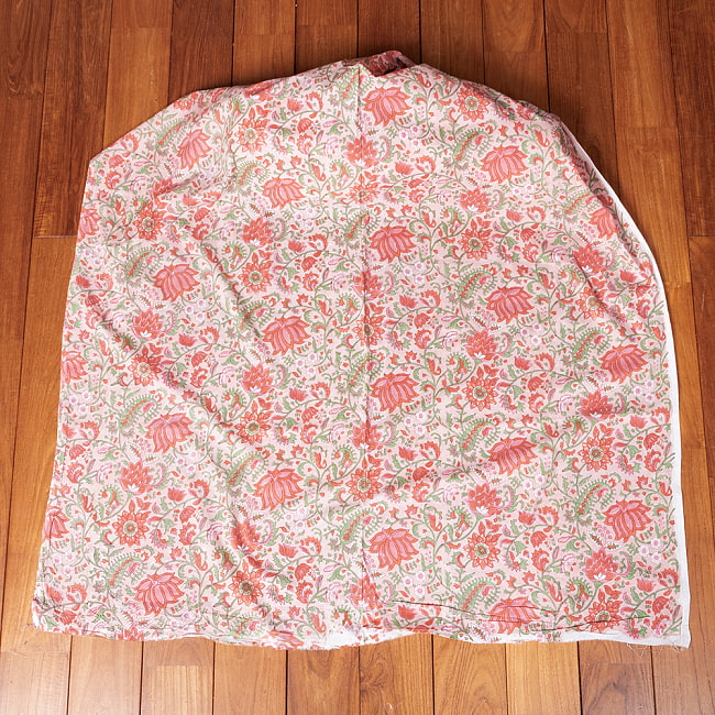 【5個セット】〔1m切単位り売り〕ジャイプル　職人手作り木版染め　色彩美しいボタニカルデザイン　おしゃれ　生地　花柄　テーブルクロス　刺繍素材などへ〔幅約111cm〕 - ピンク系 3 - 生地を広げてみたところです。横幅もしっかりあります。注文個数に応じた長さにカットしてお送りいたします。