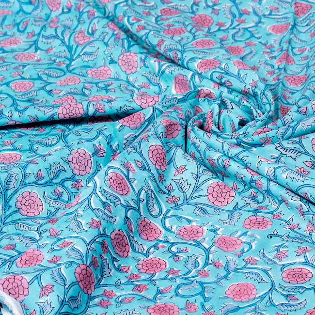 【5個セット】〔1m切単位り売り〕ジャイプル　職人手作り木版染め　色彩美しいボタニカルデザイン　おしゃれ　生地　花柄　テーブルクロス　刺繍素材などへ〔幅約111cm〕 - 青緑系 7 - とても良い風合いです