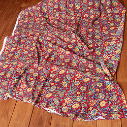 【5個セット】〔1m切単位り売り〕ジャイプル　職人手作り木版染め　色彩美しいボタニカルデザイン　おしゃれ　生地　花柄　テーブルクロス　刺繍素材などへ〔幅約112cm〕 - レッド系 - サブ2