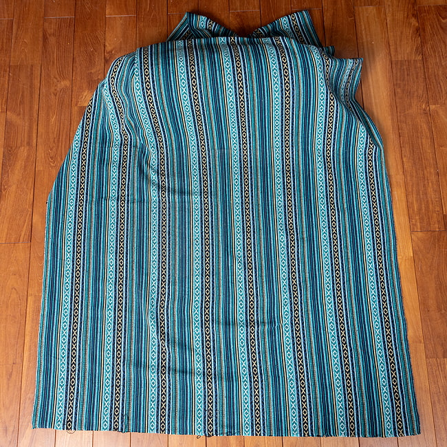 【3個セット】〔50cm切り売り〕ネパール伝統のコットン織り生地 厚手〔幅約123cm〕 3 - 生地を広げてみたところです。横幅もしっかりあります。