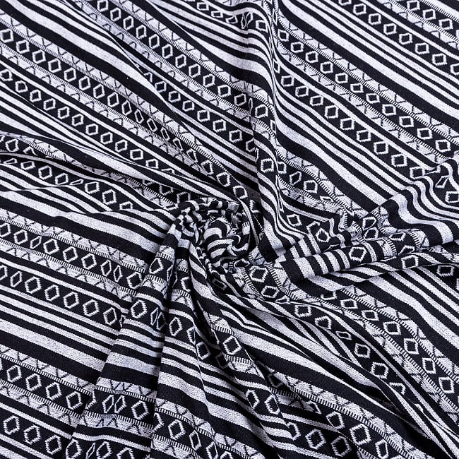 【5個セット】〔50cm切り売り〕ネパール伝統のコットン織り生地　厚手〔幅約151cm〕 5 - 厚みも十分あるしっかりとした生地です