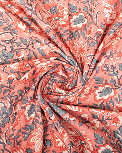 【3個セット】〔1m単位切り売り〕ジャイプル　職人手作り木版染め　色彩美しいボタニカルデザイン〔幅約109cm〕〔サーモンオレンジ系　更紗柄〕　おしゃれ　生地　テーブルクロス　手芸素材などへ - サブ5