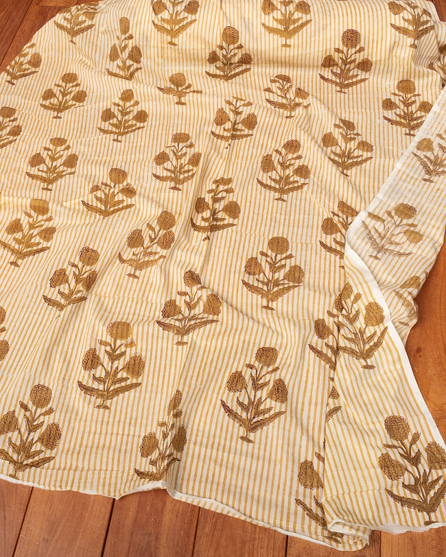 【3個セット】〔1m単位切り売り〕ジャイプル 職人手作り木版染め 色彩美しいボタニカルデザイン〔幅約112cm〕〔ベージュ×ブラウン系 花柄〕 おしゃれ 生地 テーブルクロス 手芸素材などへ 7 - とても良い風合いです