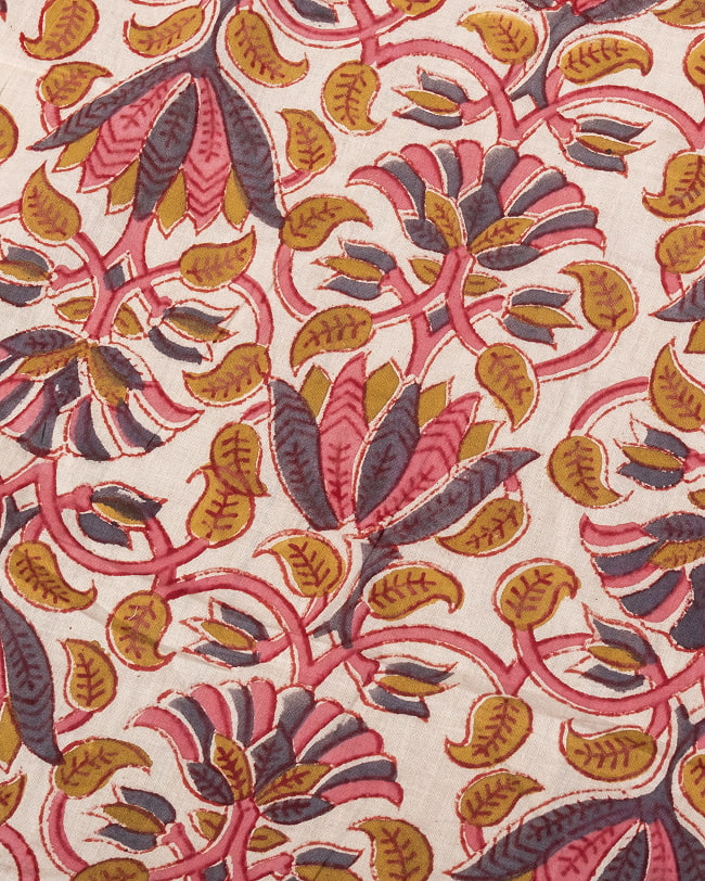 【3個セット】〔1m単位切り売り〕ジャイプル　職人手作り木版染め　色彩美しいボタニカルデザイン〔幅約110cm〕〔黒×ピンク×茶系　更紗柄〕　おしゃれ　生地　テーブルクロス　手芸素材などへ 4 - 1mの長さごとにご購入いただけます。