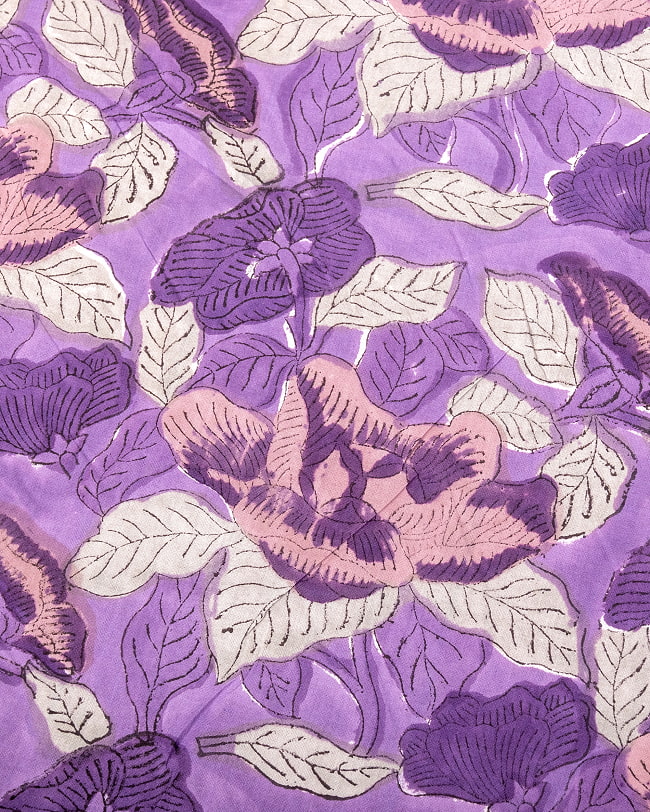 【3個セット】〔1m単位切り売り〕ジャイプル　職人手作り木版染め　色彩美しいボタニカルデザイン〔幅約111cm〕〔パープル系　更紗柄〕　おしゃれ　生地　テーブルクロス　手芸素材などへ 4 - 1mの長さごとにご購入いただけます。