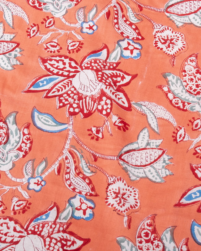 【5個セット】〔1m単位切り売り〕ジャイプル　職人手作り木版染め　色彩美しいボタニカルデザイン〔幅約109cm〕〔サーモンオレンジ系　更紗柄〕　おしゃれ　生地　テーブルクロス　手芸素材などへ 4 - 1mの長さごとにご購入いただけます。