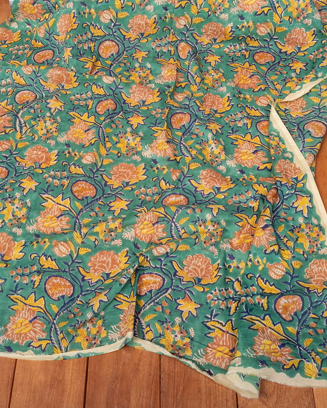 【5個セット】〔1m単位切り売り〕ジャイプル　職人手作り木版染め　色彩美しいボタニカルデザイン〔幅約108cm〕〔グリーン系　更紗柄〕　おしゃれ　生地　テーブルクロス　手芸素材などへ 7 - とても良い風合いです