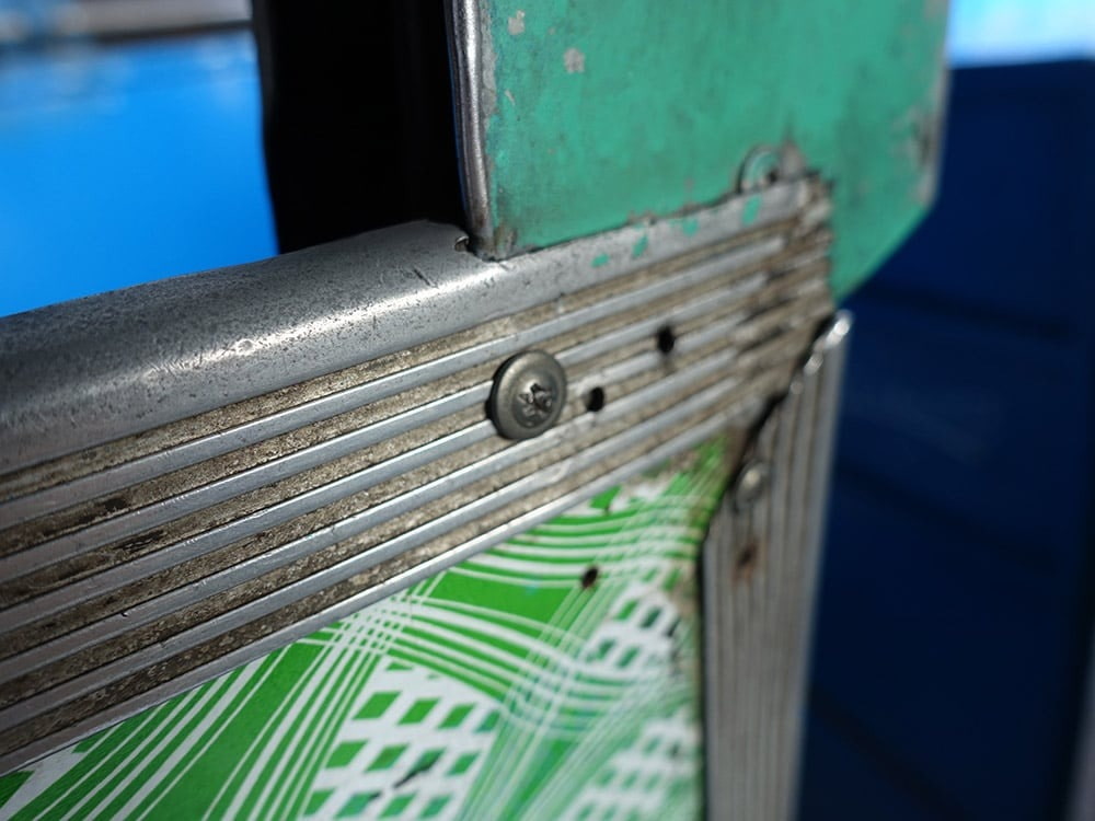 インドの南京錠 Weston T-20  4cm x 2.5cm程度3枚目の下部説明写真です