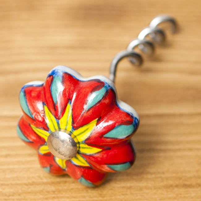 ジャイプルポッタリーのコルク抜きの写真