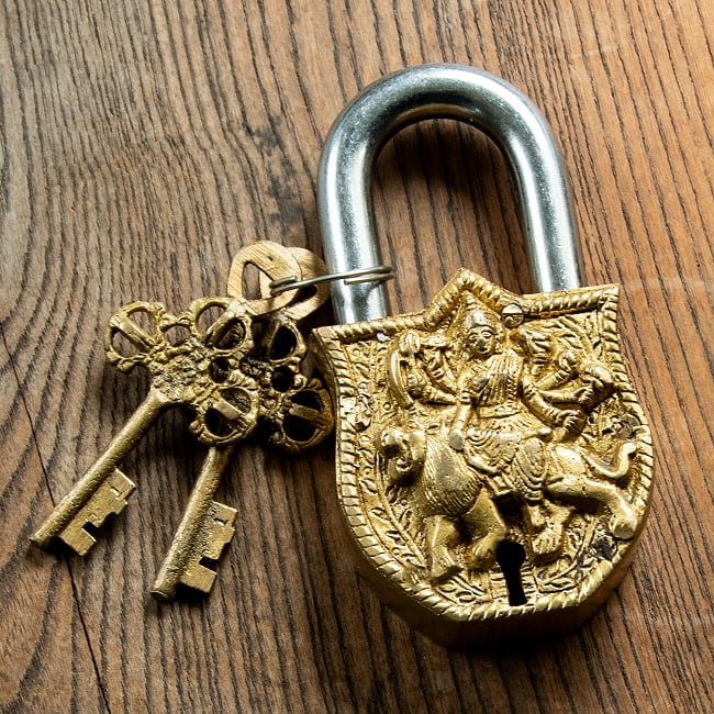アンティック風南京錠- ドゥルガーの写真