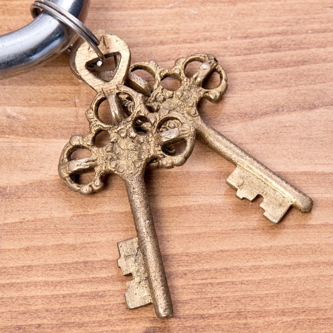 アンティック風南京錠 - ガネーシャ 4 - 鍵です、こちらもアンティーク風に作られています。