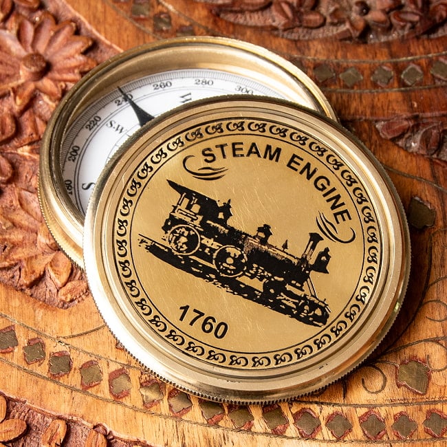 【直径約7.6cm】大英帝国時代風 アンティークコンパス[蓋付き]  - STEAM ENGINE 8 - デザイン2
