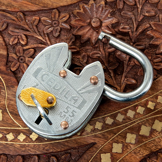 インドの南京錠 - Cedila DISCOVERY の通販 - TIRAKITA.COM