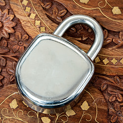 インドの南京錠 - SHYAM KESARI - サブ5