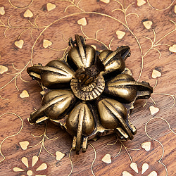 ブラス製 孔雀のクムクムボックス 直径：7.5cm程度 - サブ3