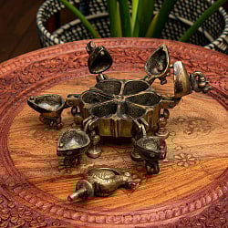 ブラス製 孔雀のクムクムボックス 直径：10cm程度 - サブ5