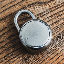 インドの南京錠 Weston T-20  4cm x 2.5cm程度 - サブ3