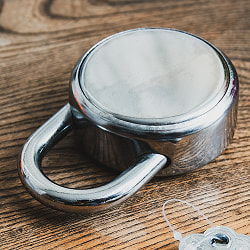 インドの南京錠 Sonica Sikander / 65mm 10cm x 6.5cm程度 - サブ3