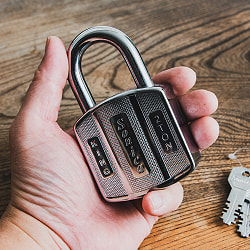 インドの南京錠 Sonica KING Ultimate Powe India 10.5cm x 6.5cm程度 - サブ5