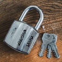 インドの南京錠 Sonica KING Ultimate Powe India 10.5cm x 6.5cm程度